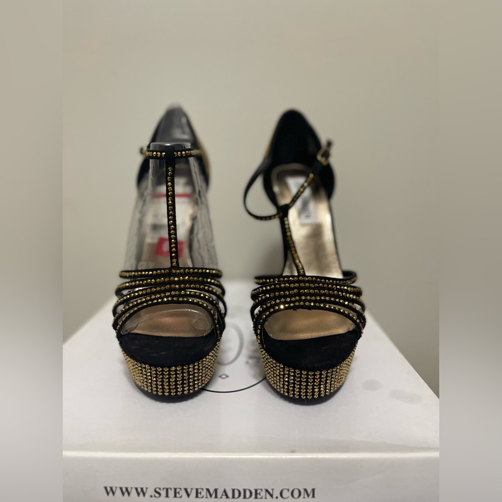 Steve Madden Black and Gold Strappy Heels